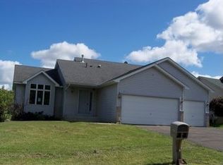 7761 31st St N, Oakdale, MN 55128