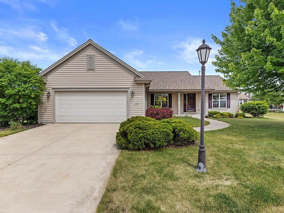 1st image of 1345 Bluebird DRIVE