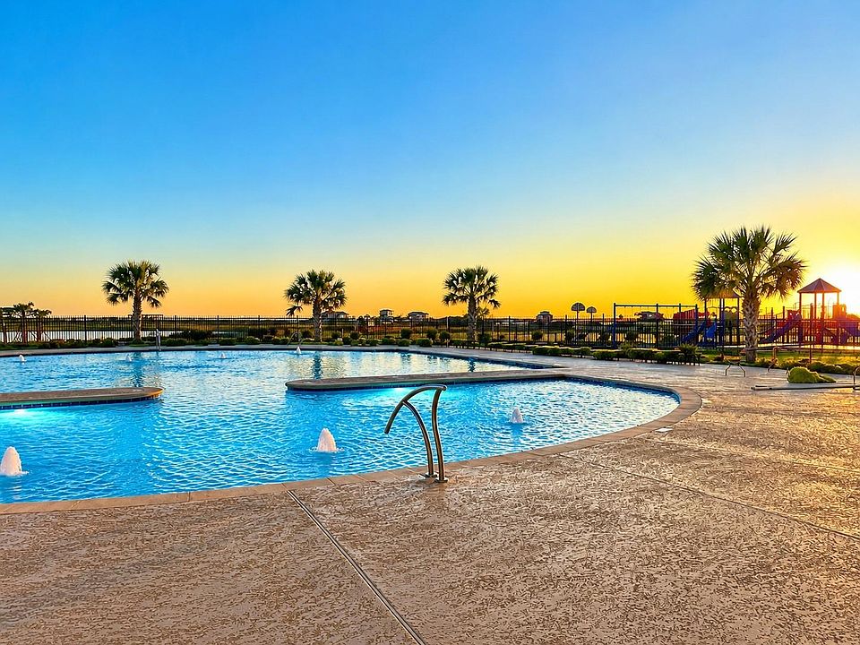 2nd image of 3513 Pelican Way