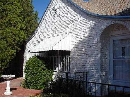 3rd image of 1520 Carlyle Pl