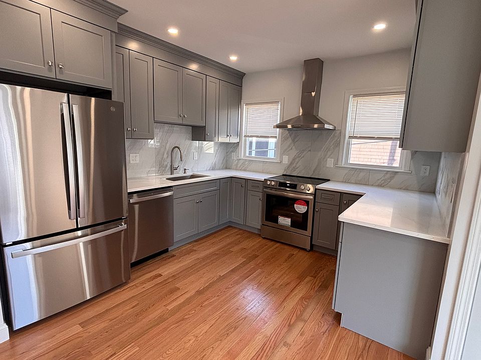 1st image of 23 Bradford Ave #1