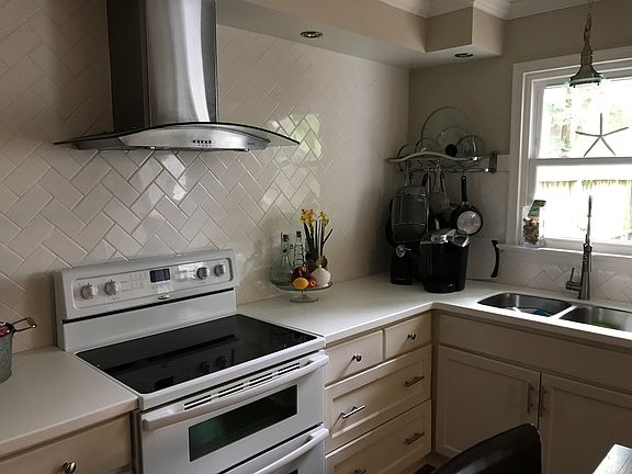 Herringbone subway tile