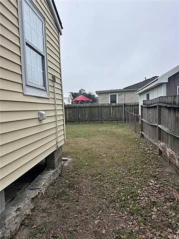 7912 Richard St — Photo 14