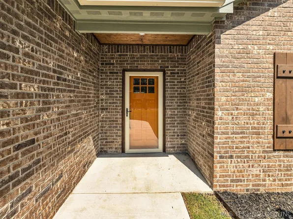 1241 N Braden Ave, Tulsa, OK 74115