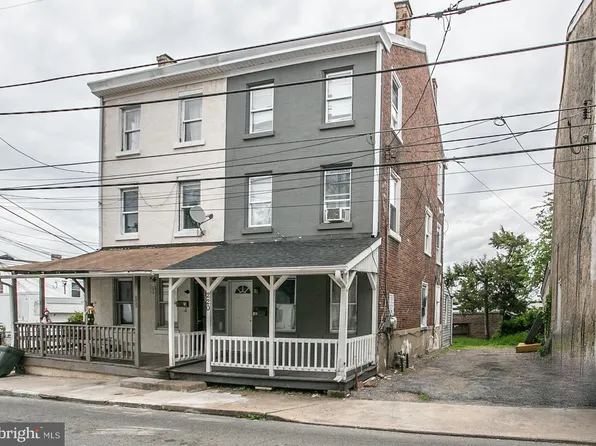 220 Pearl St, Norristown, PA 19401