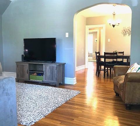 3rd image of 7725 Gissler Ave