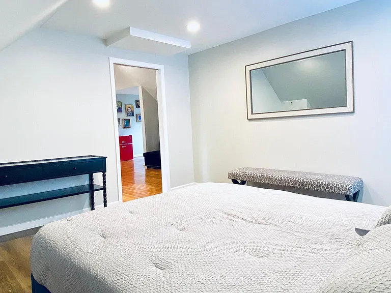 320 Berkeley St — Photo 50