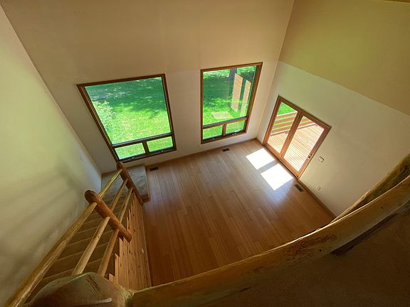 5th image of 20203 SE 24th St