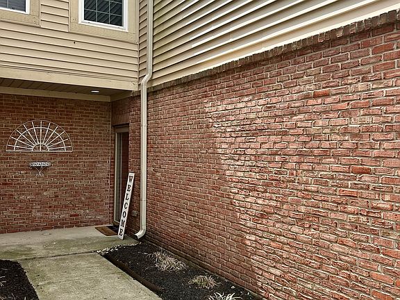3rd image of 4249 Revere Ln