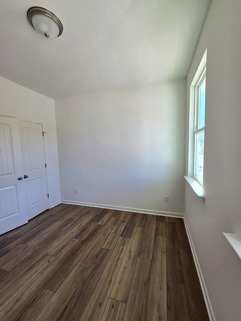 5 bed, 3.0 bath, 2753 sqft, $2,695 — Photo 4