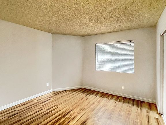 5th image of 1090 Newport Ave APT 103