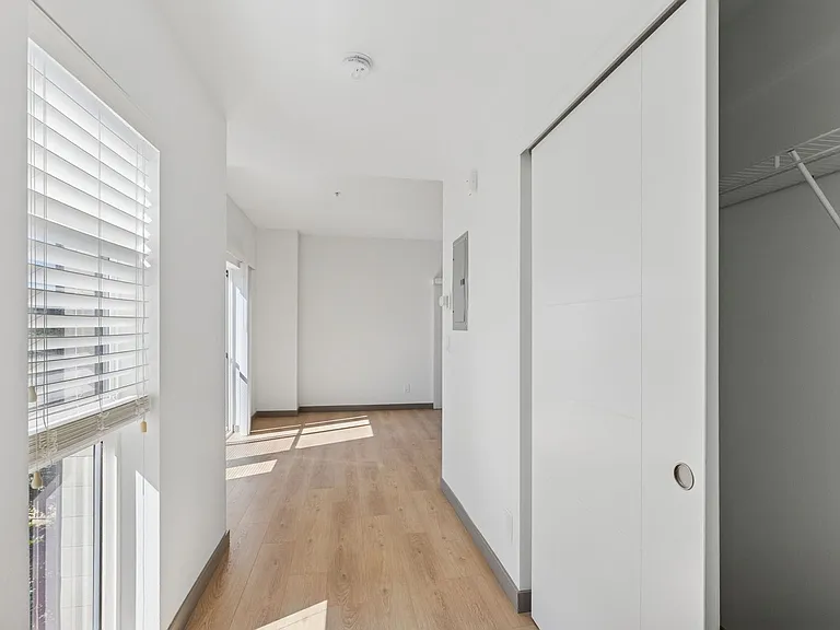 Helene Apartments — Photo 43