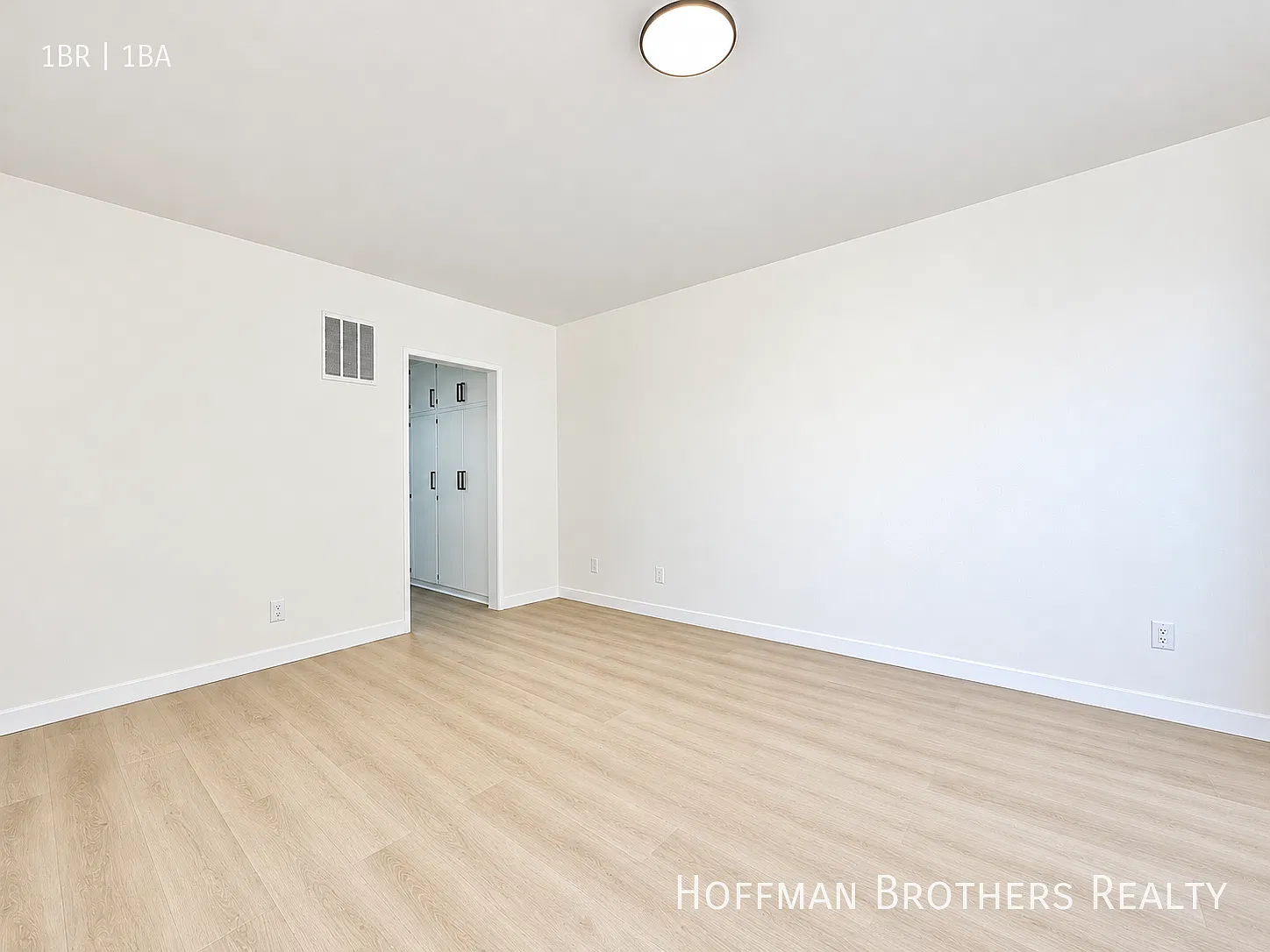 243 S Carondelet St — Photo 3