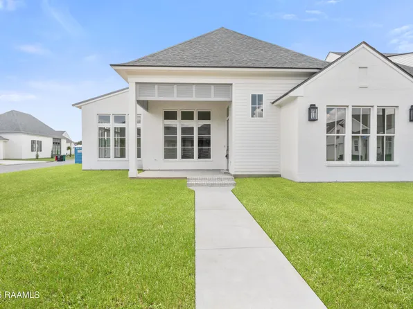 200 Apple Wood Xing, Lafayette, LA 70508
