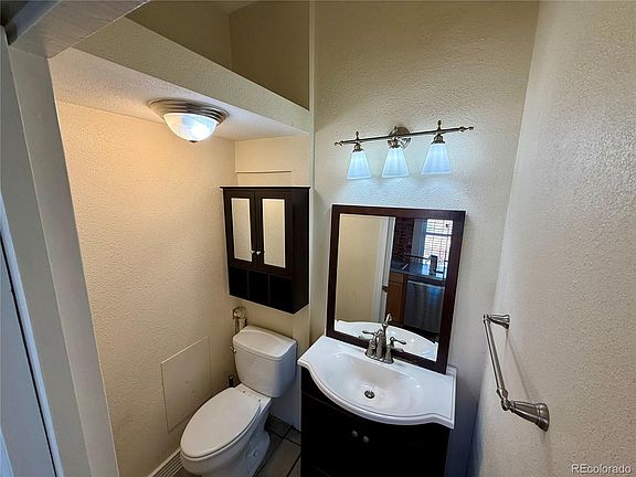 5th image of 2431 Tremont Place