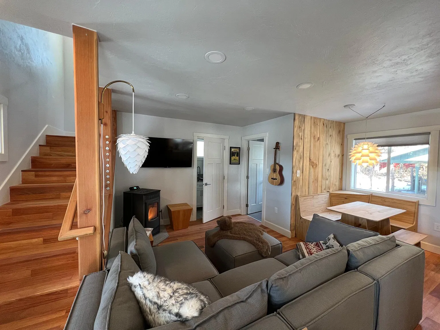 3 bed, 1250 sqft, $2,700 — Photo 4