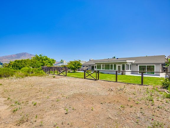 4th image of 19 Kalanianaole Ave #4068