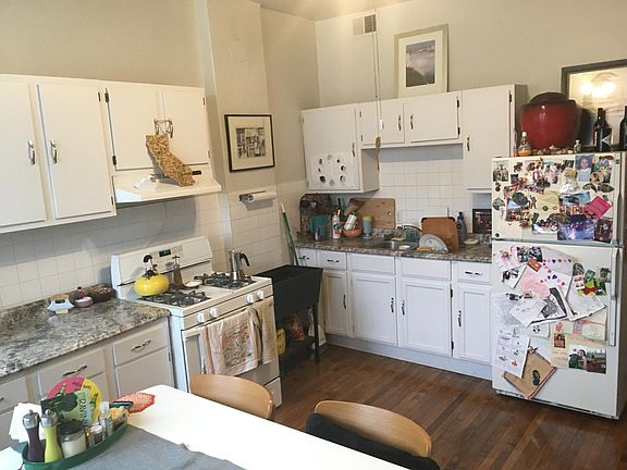 5th image of 852 N Hoyne Ave #3R