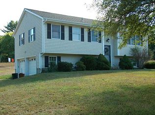 101 Panciera Ln, Bradford, RI 02808