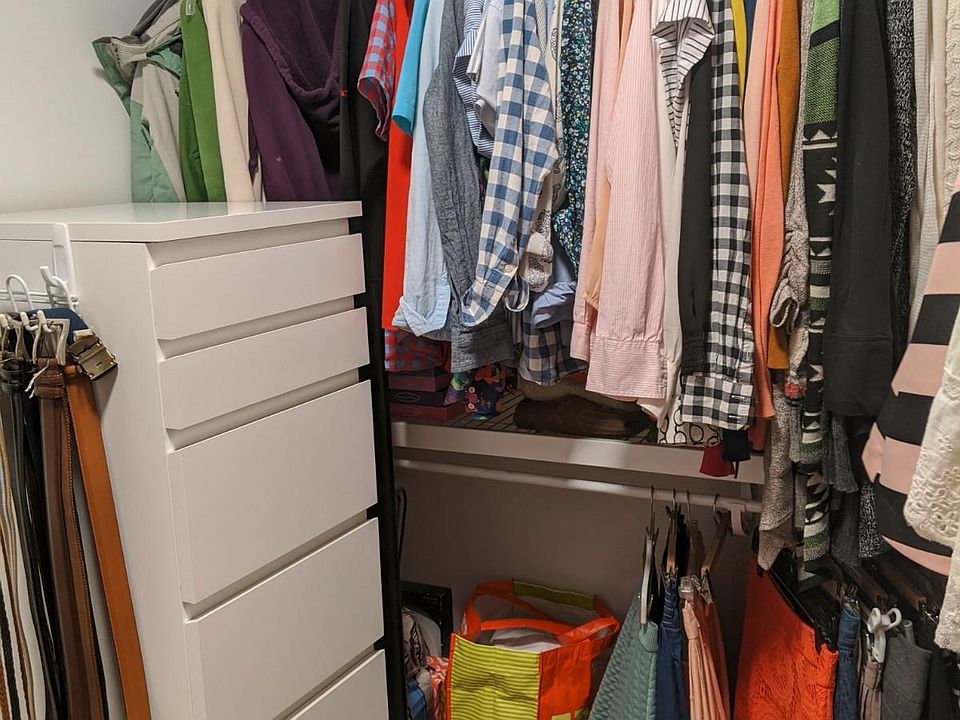 Walk-in closet