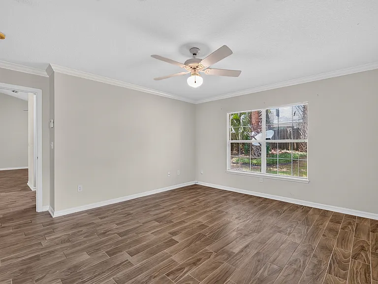 8038 SW 67th Rd — Photo 25