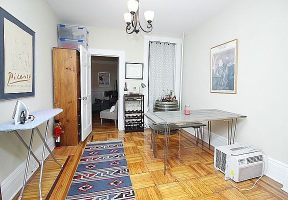4th image of 3135 30th St #2