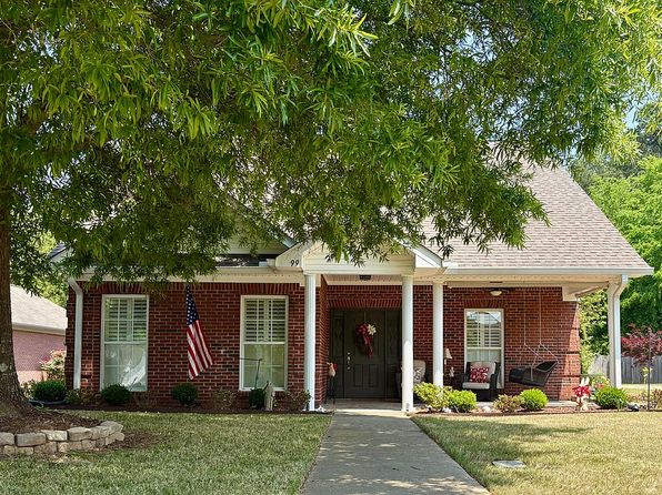 99 Grandwood Ln