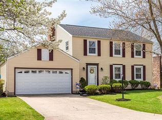 5722 Sandpiper Ln, Dayton, OH 45424