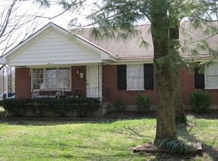 4820 Hood Rd, Louisville, KY 40213