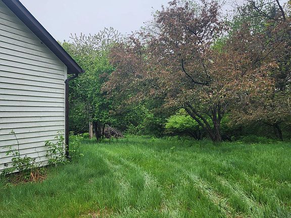 4th image of 965 Constance Blvd NE