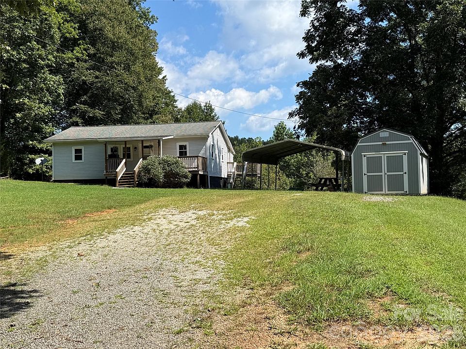 1st image of 44 Oak Hill Rd