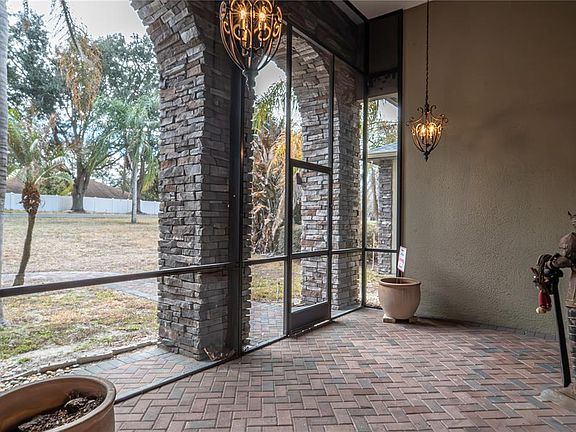 3rd image of 10625 Bronson Rd