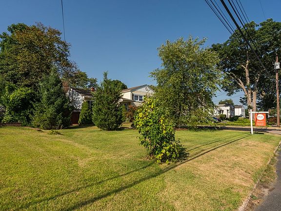 3rd image of 25 Duffin Ave