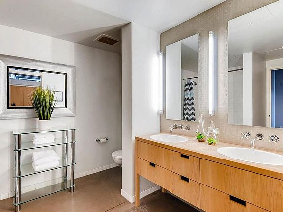 5th image of 2100 16th St Unit 605