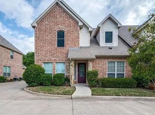 5216 Park Dr, River Oaks, TX 76114