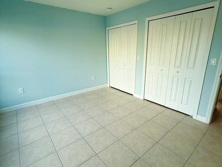 1 Windrush Blvd #Z — Photo 9