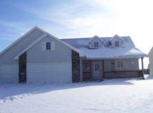 1105 Blossom Blvd, Isanti, MN 55040