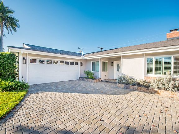 3rd image of 1628 Minorca Dr