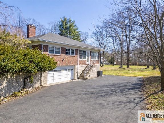 2nd image of 377 New Dover Rd