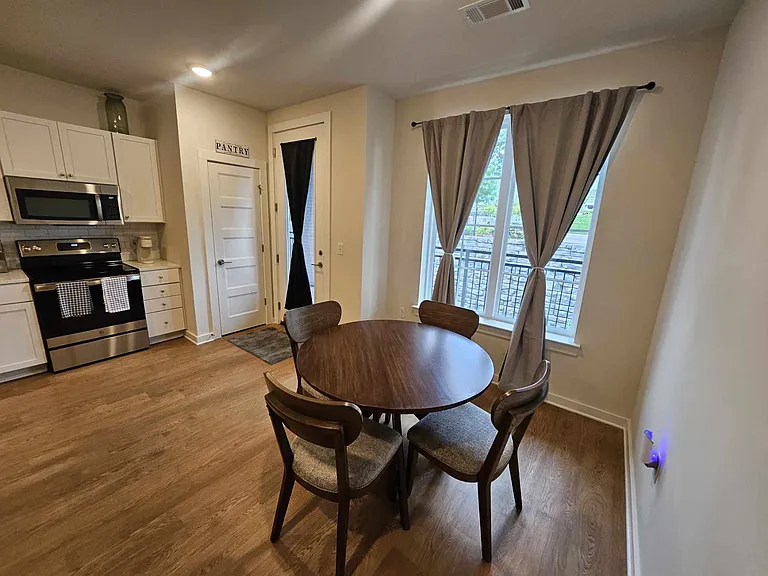 600 E Trinity Ln #114 — Photo 11