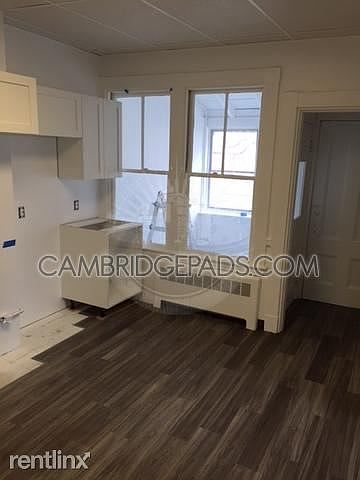 2nd image of 60 Holworthy St