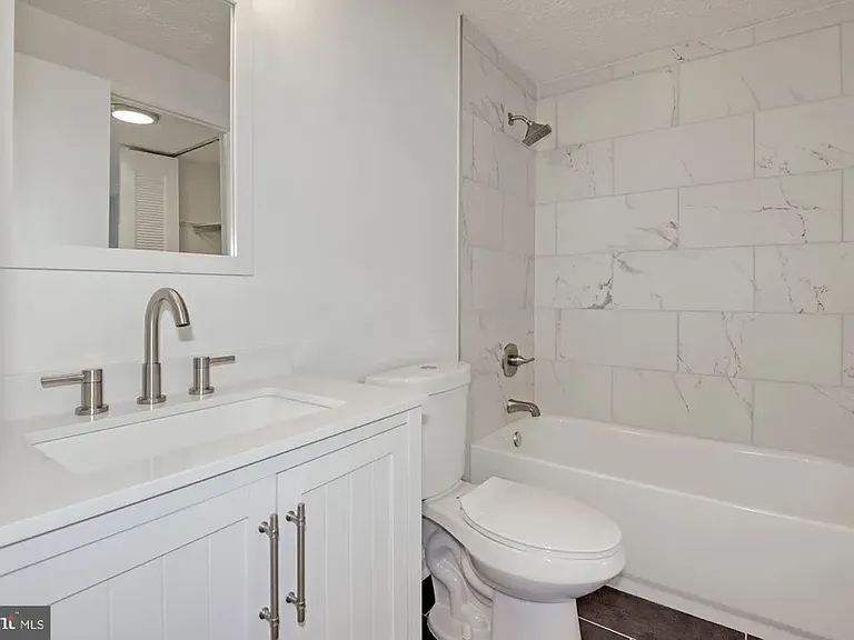 2853 Middleboro Dr — Photo 5