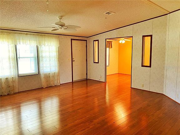 5th image of 14300 Weeksonia Ave