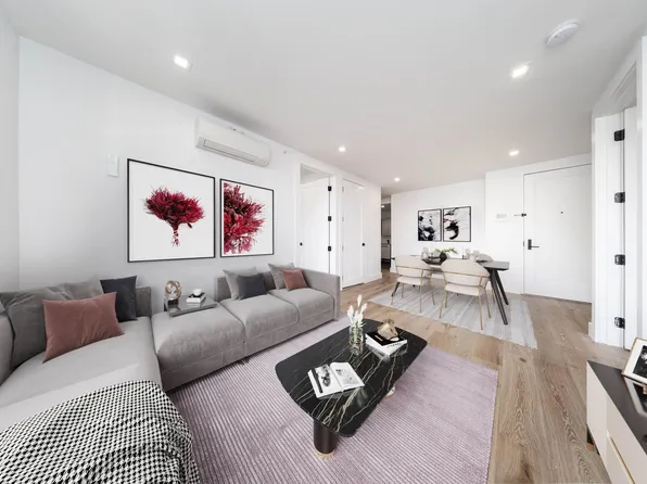 311 Franklin Avenue image 1 of 11