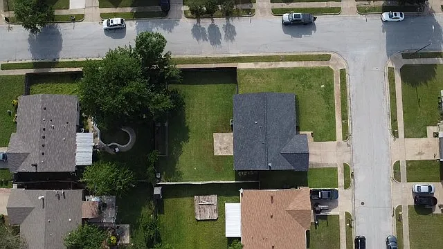 6900 Sandstone Ct — Photo 3