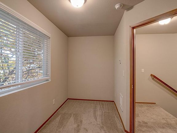 3rd image of 4020 S Puget Sound Ave