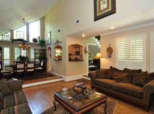 911 Golden Bear Ln, Humble, TX 77339