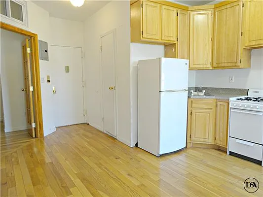 Rented by DSA Realty | media 39