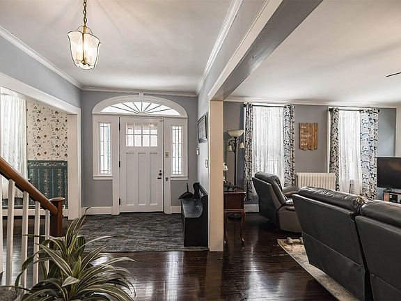 3rd image of 48 Park St