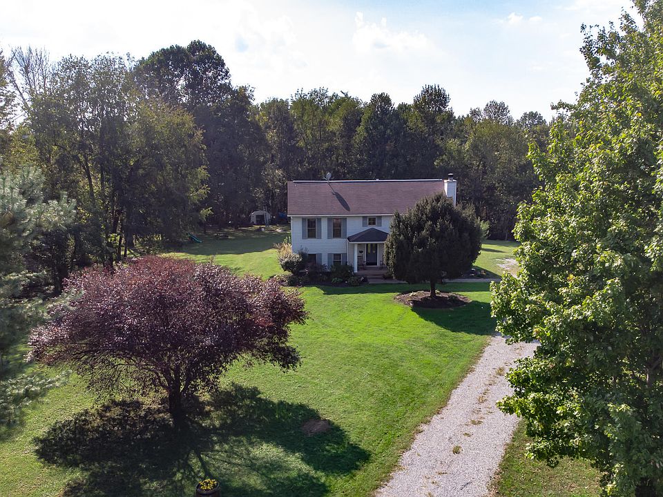 1st image of 128 Kimberly Ct